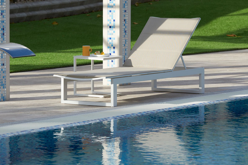Bain de soleil en aluminium, Como TAUPE