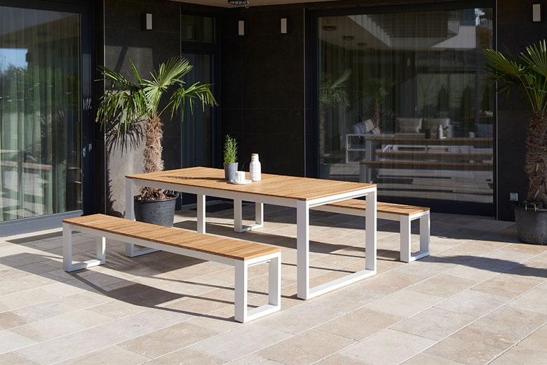 Table à manger en teck et aluminium, COMO